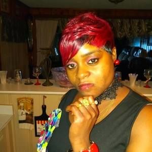 Meet your Posher, Yolanda